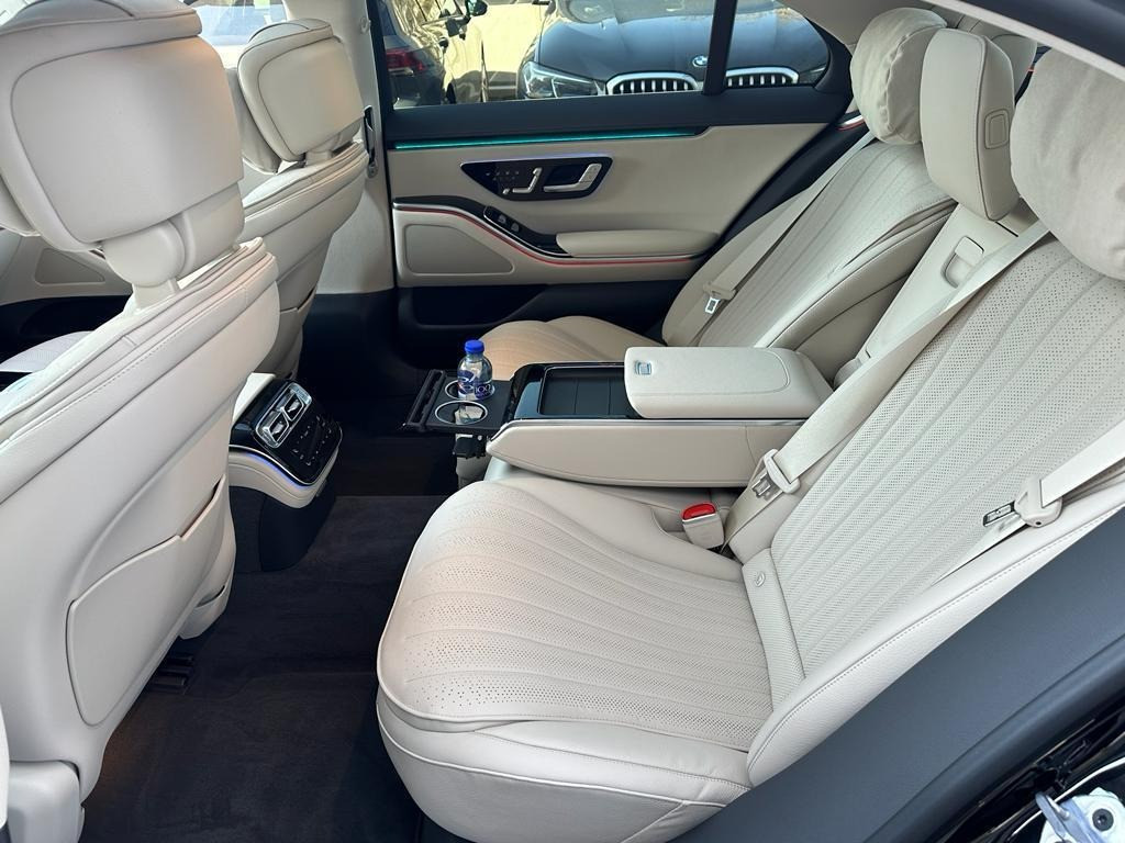 Mercedes-Benz Mercedes S class 2024 - Photo 3