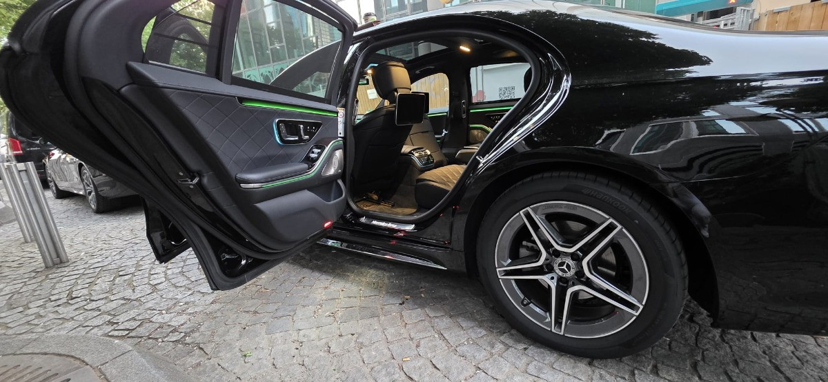 Mercedes-AMG S CLASS 2024 - Photo 2