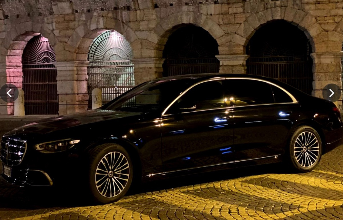 Mercedes-Benz Mercedes S class 2024 - Photo 3