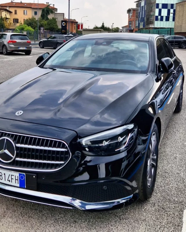 Mercedes-Benz E Class 2023 - Photo 3