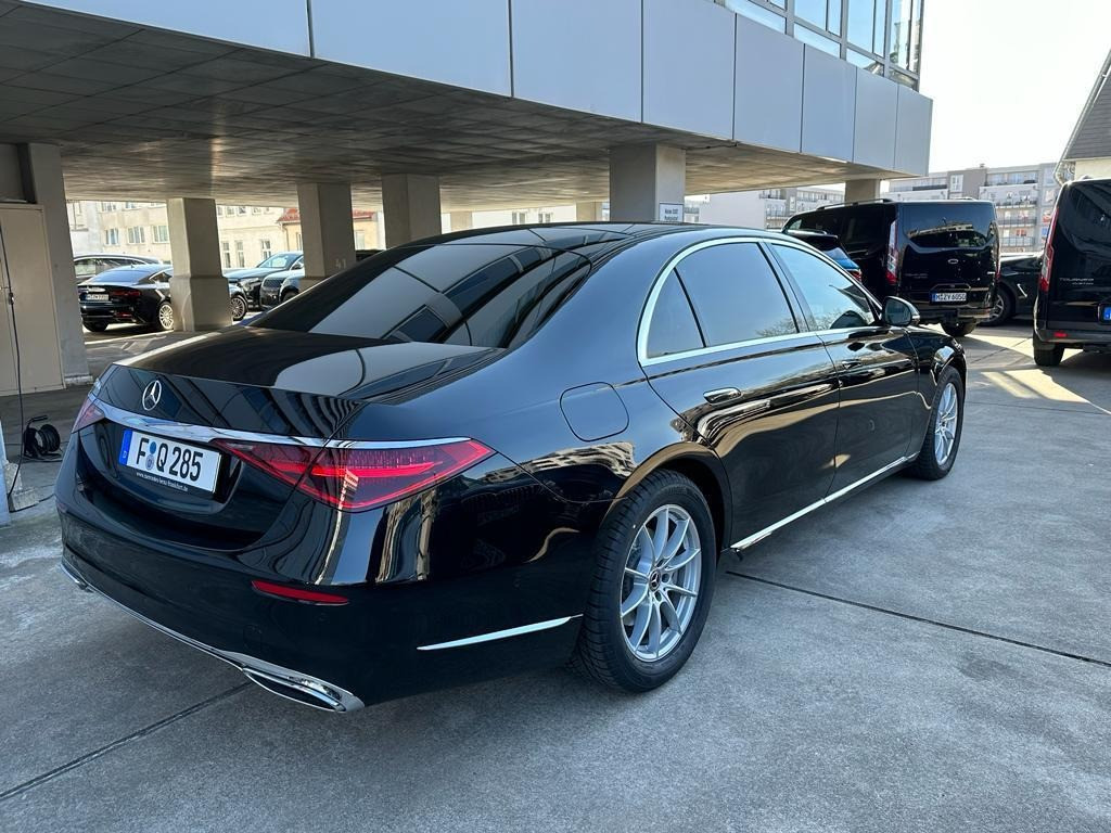 Mercedes-Benz S Class 2024 - Photo 3
