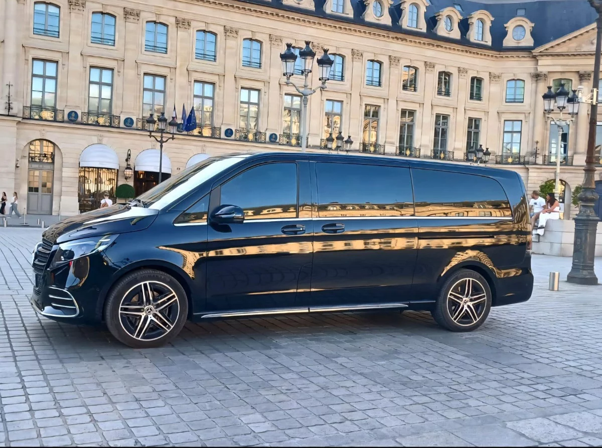Mercedes-Benz Class-V 2024
