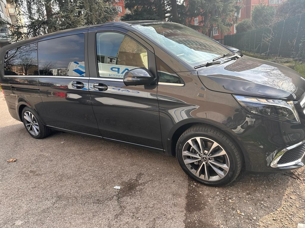 Mercedes-Benz Class-V 2024 - Photo 2