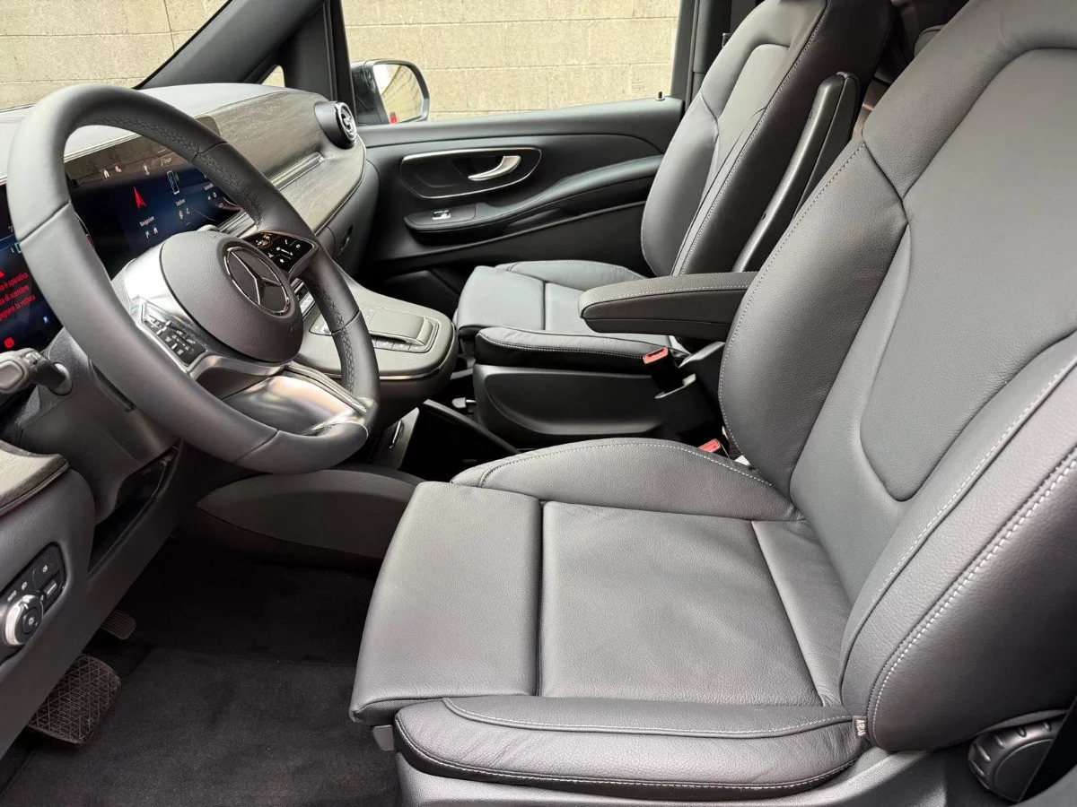 Mercedes-Benz V Class 2025 - Photo 4
