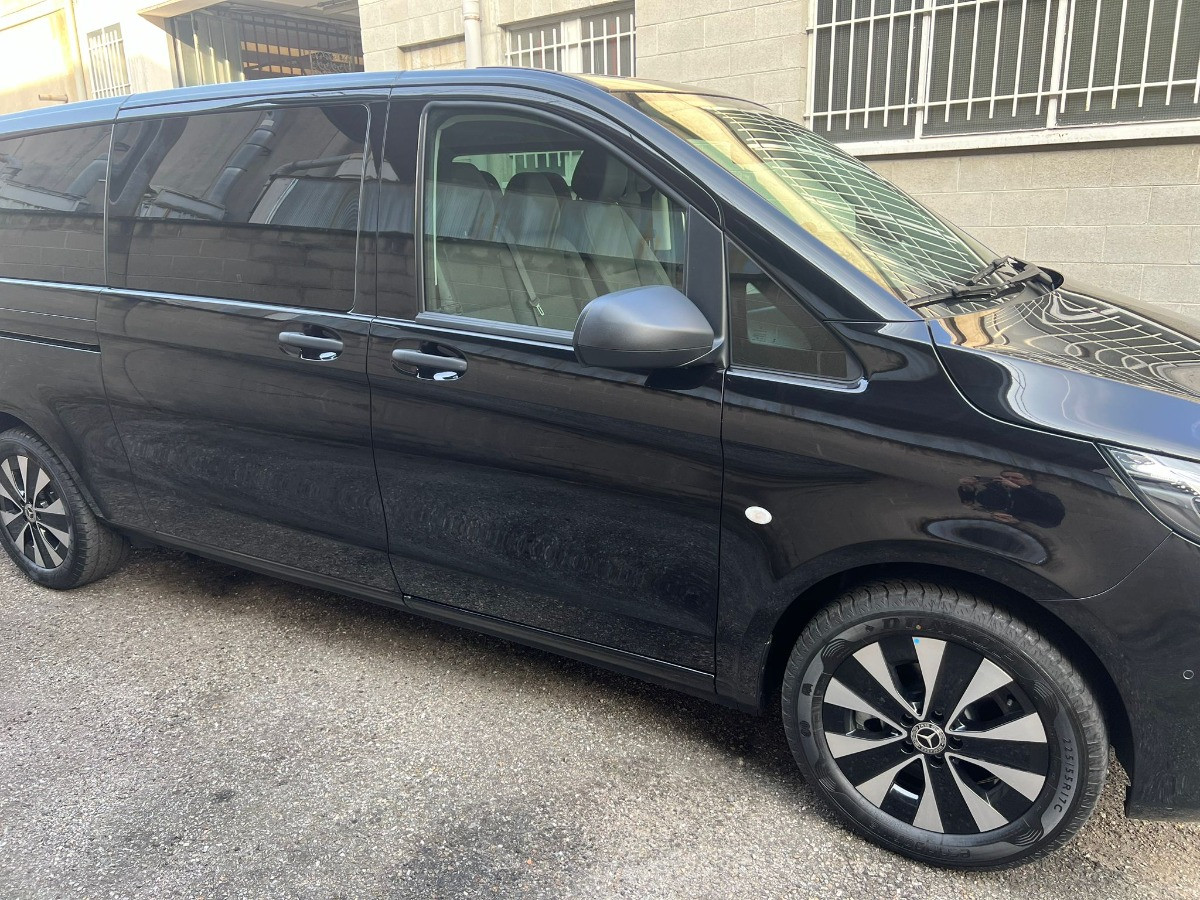 Mercedes-Benz Vito tourer 8+1 2024