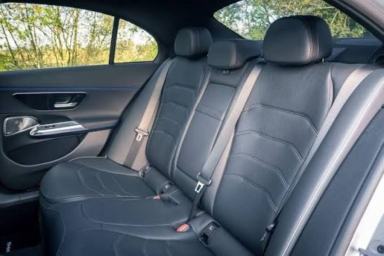 Mercedes-Benz E Class 2025 - Photo 2