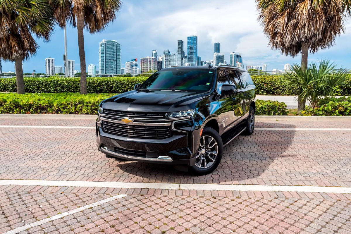 Chevrolet  Suburban 2024