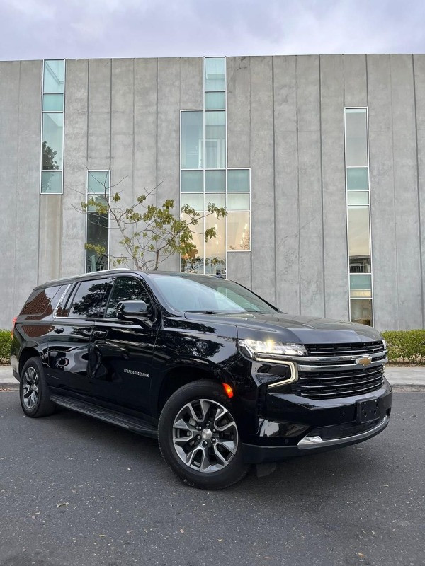 Chevrolet  Suburban 2023