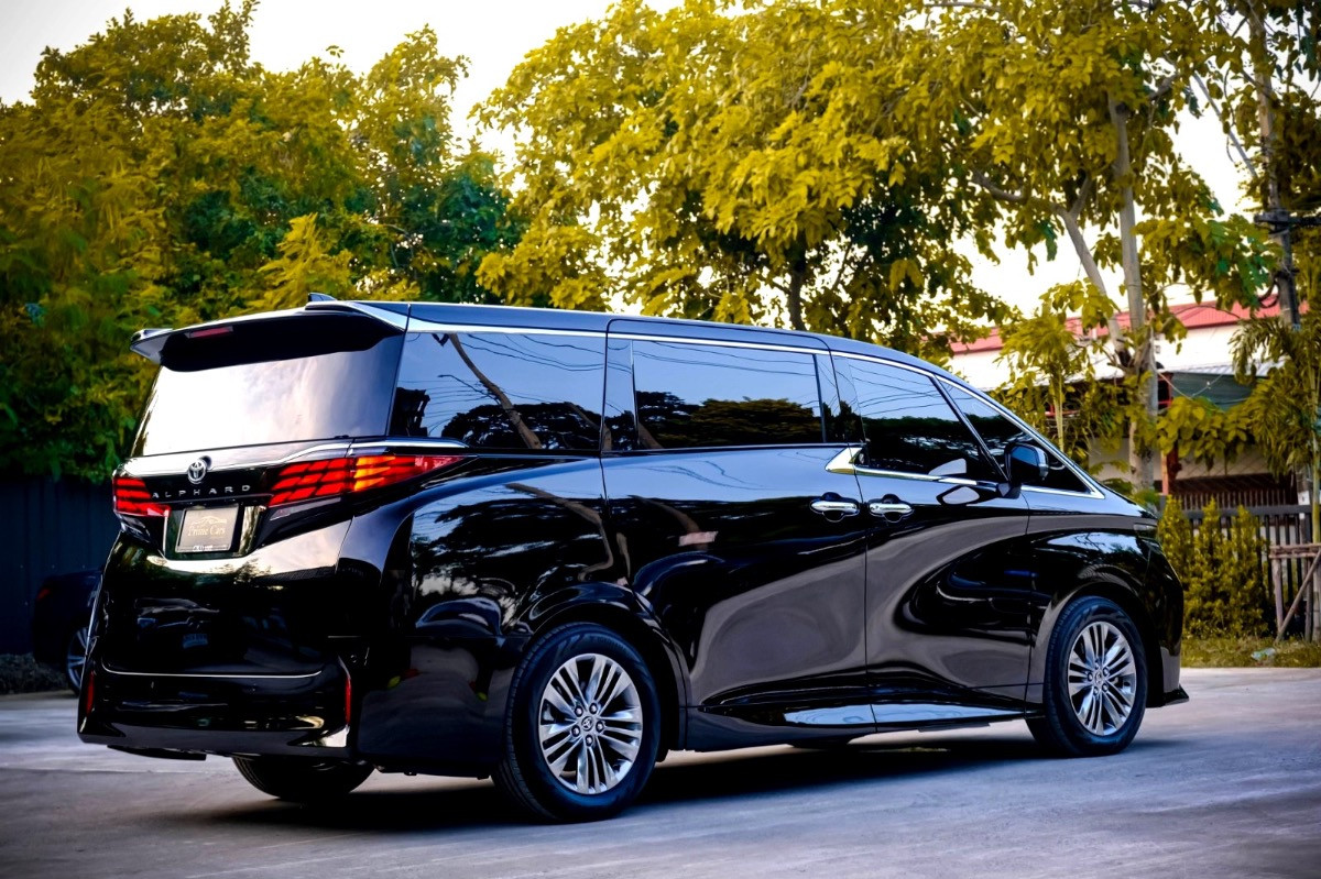 Toyota Alphard 2024