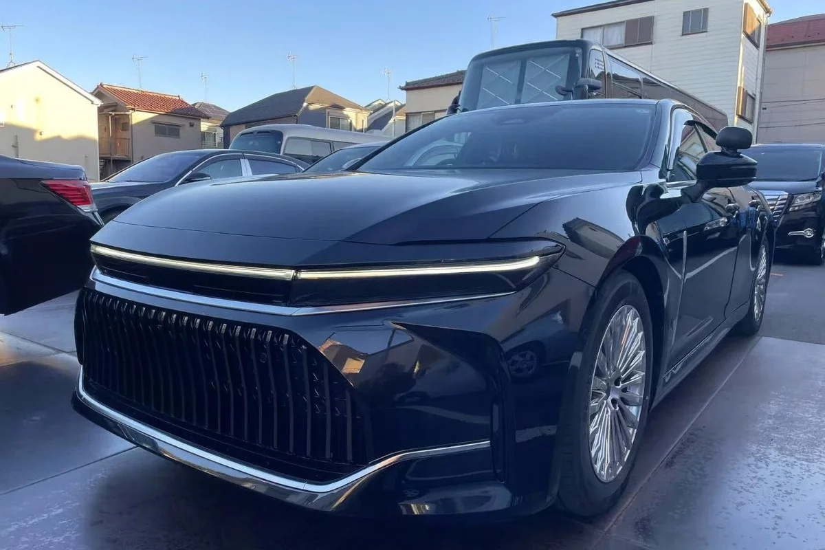 Toyota Crown 2024