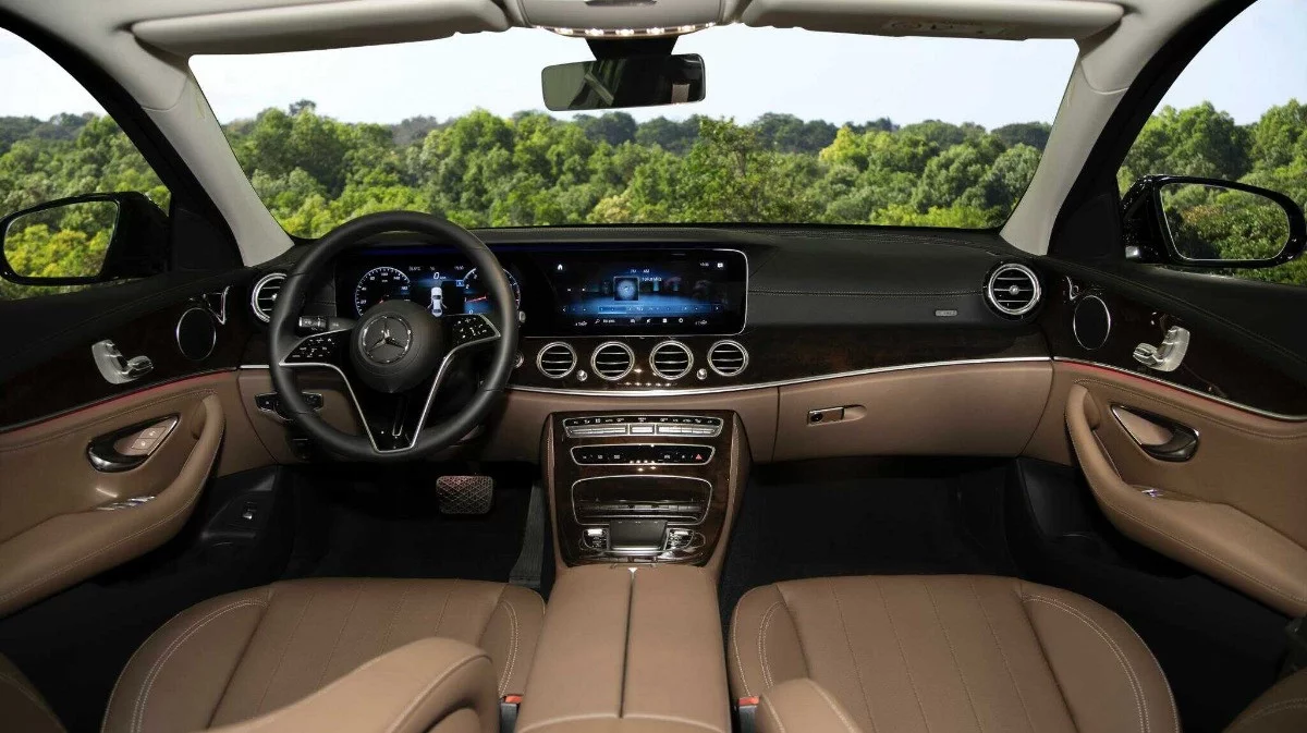 Mercedes-Benz E Class - 200e 2021 - Photo 3