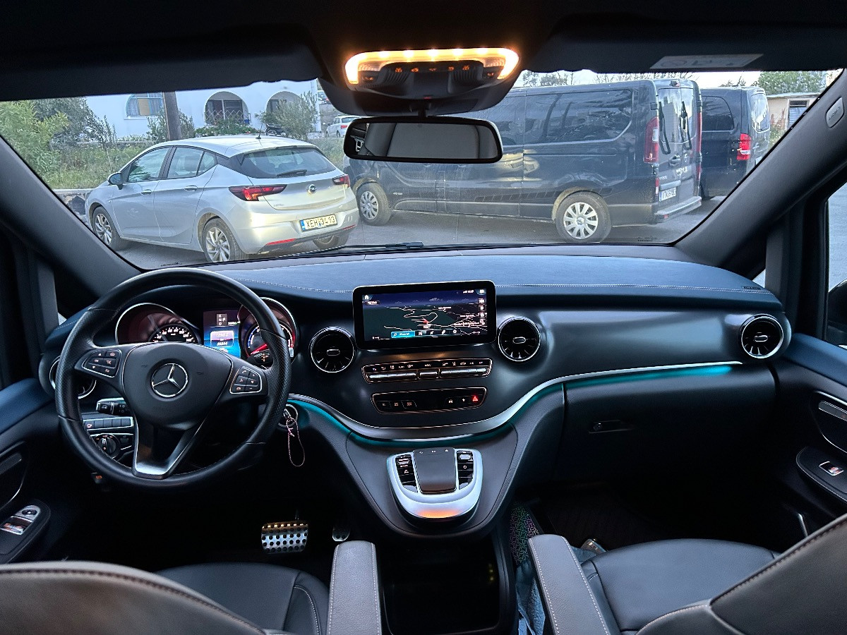 Mercedes-Benz 300 EQV 2021 - Photo 3