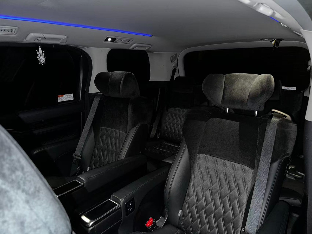 Toyota Alphard 2025 - Photo 3