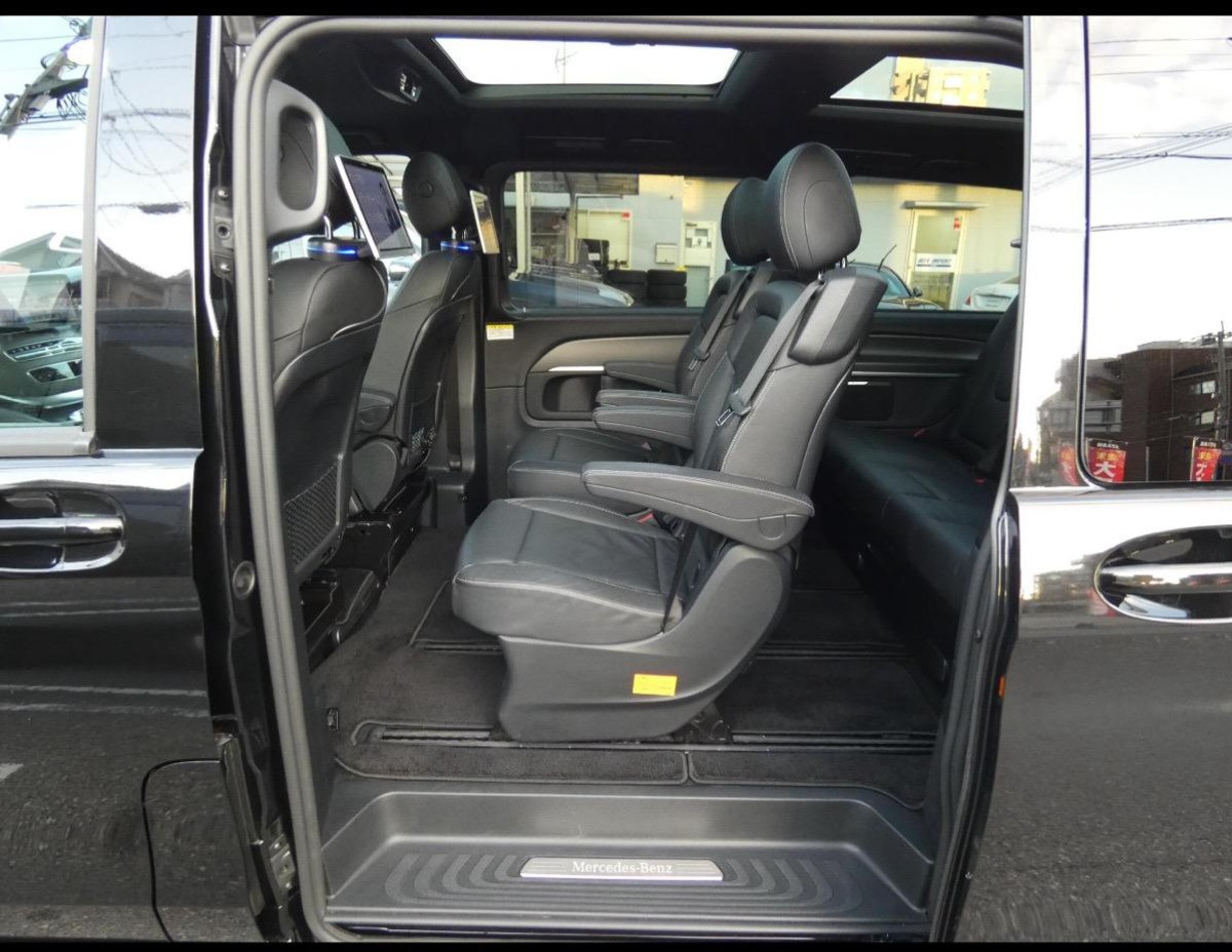 Mercedes-Benz Class V 2024 - Photo 2