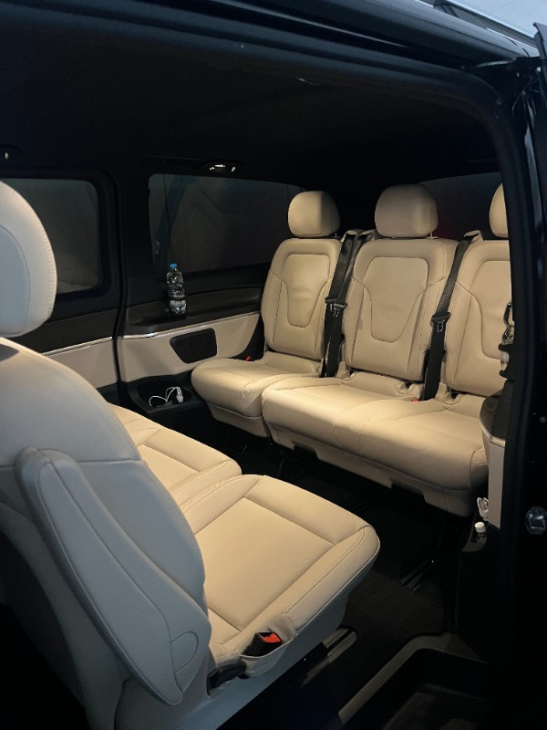 Mercedes-Benz V Class 2025 - Photo 3