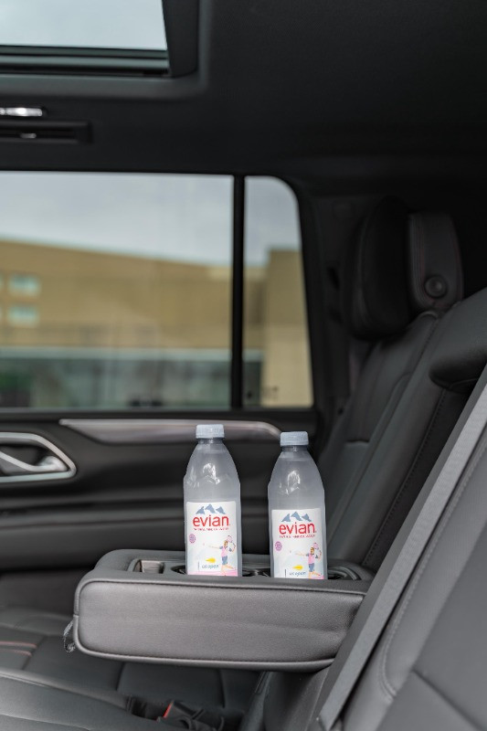 Chevrolet  Suburban 2024 - Photo 3