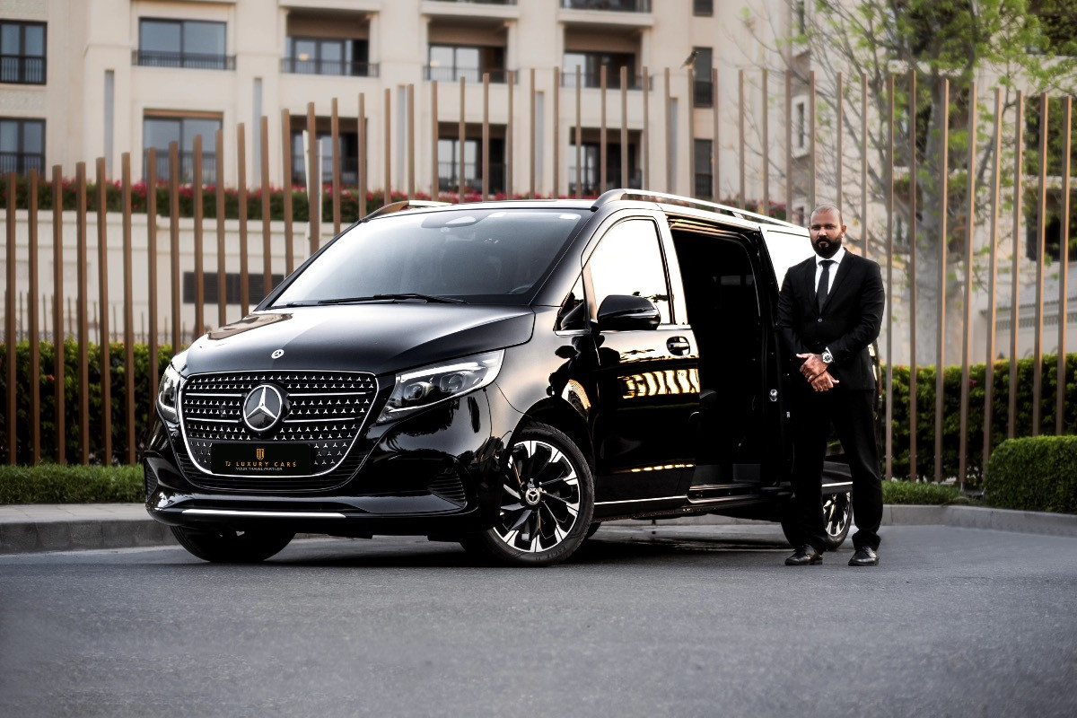 Mercedes-Benz V 300 2024 - Photo 2