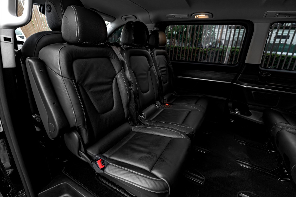 Mercedes-Benz V 300 2024 - Photo 3