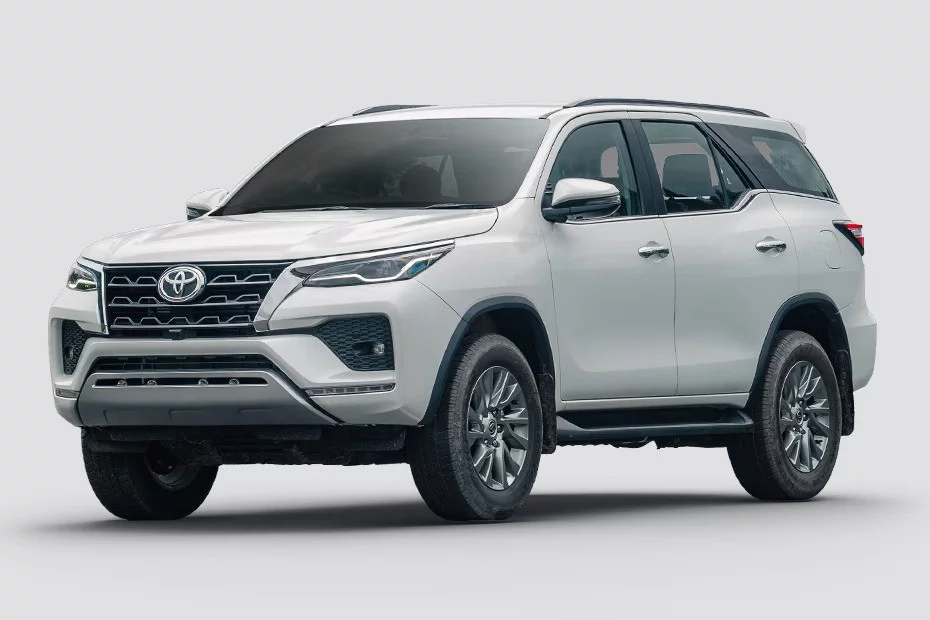 Toyota Fortuner 2024 - Photo 2