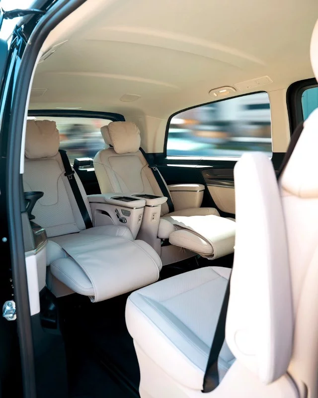 Mercedes-Benz V Class Luxury 2025 - Photo 4