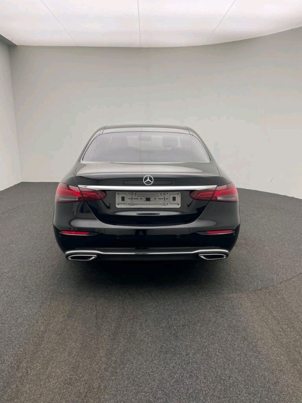 Mercedes-Benz Class E 2024 - Photo 2
