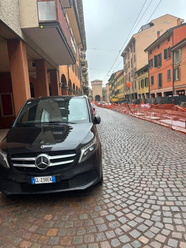 Mercedes-AMG Classe V 2025 - Photo 3