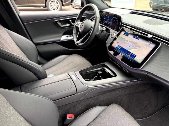 Mercedes-Benz E220d 2024 - Photo 3