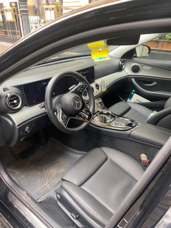 Mercedes-Benz E Class 2024 - Photo 2