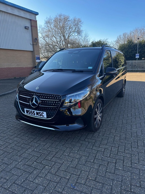 Mercedes-Benz V-Class extra long 2024 - Photo 2