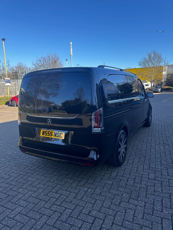 Mercedes-Benz V-Class extra long 2024 - Photo 3