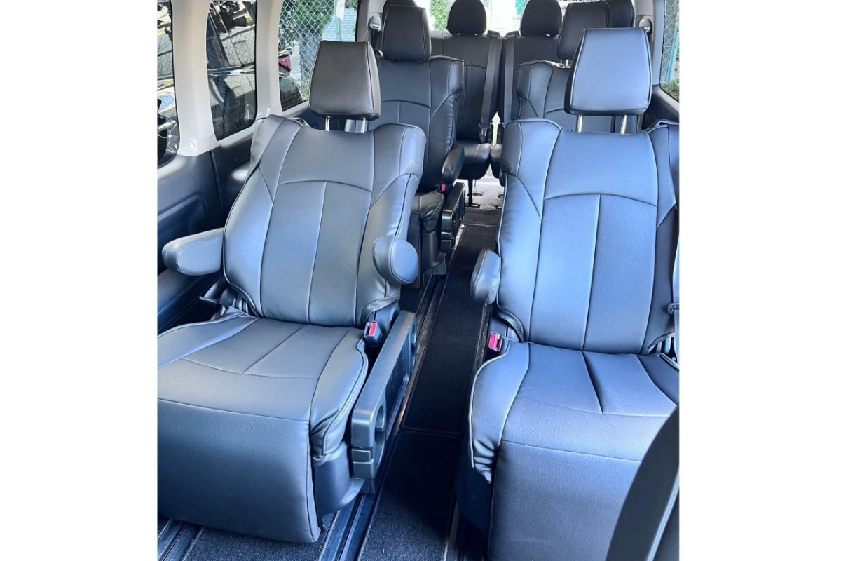 Toyota Hiace Highroof 2024 - Photo 4