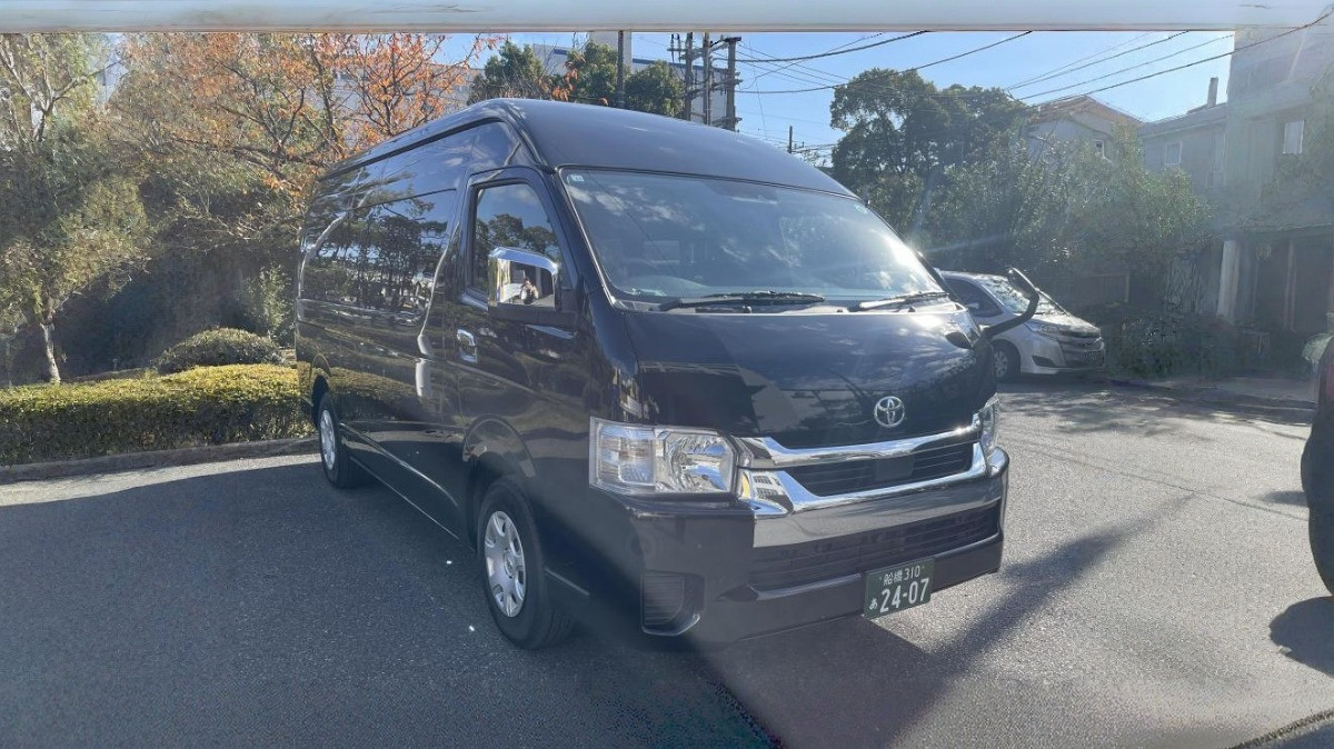 Toyota Hiace 2024 - Photo 3