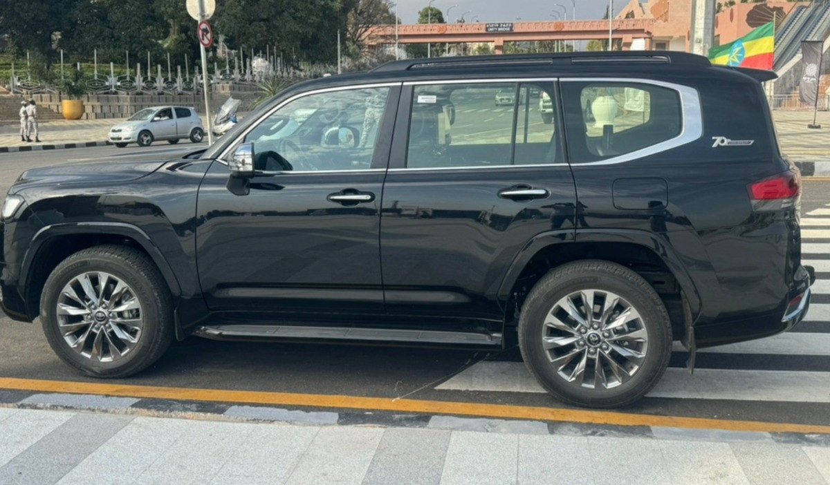 Toyota LANDCRUISER 2024 - Photo 3