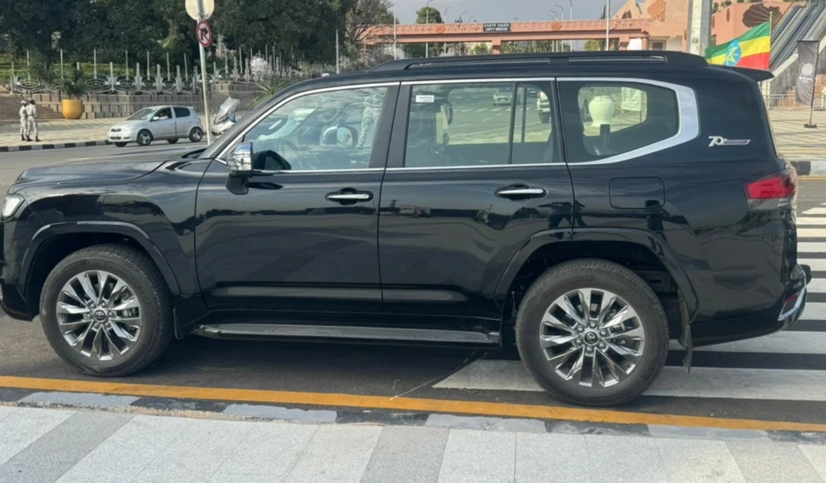 Toyota LANDCRUISER 2024 - Photo 3