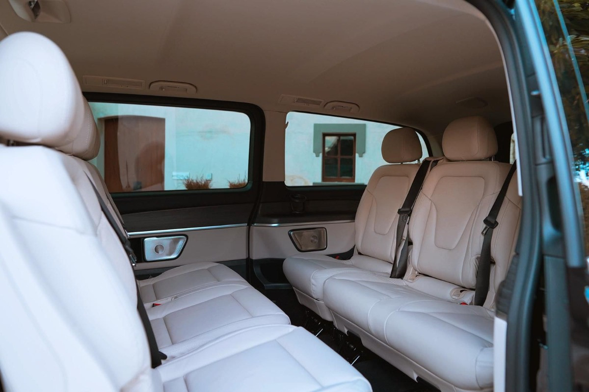 Mercedes-Benz v 2026 - Photo 3