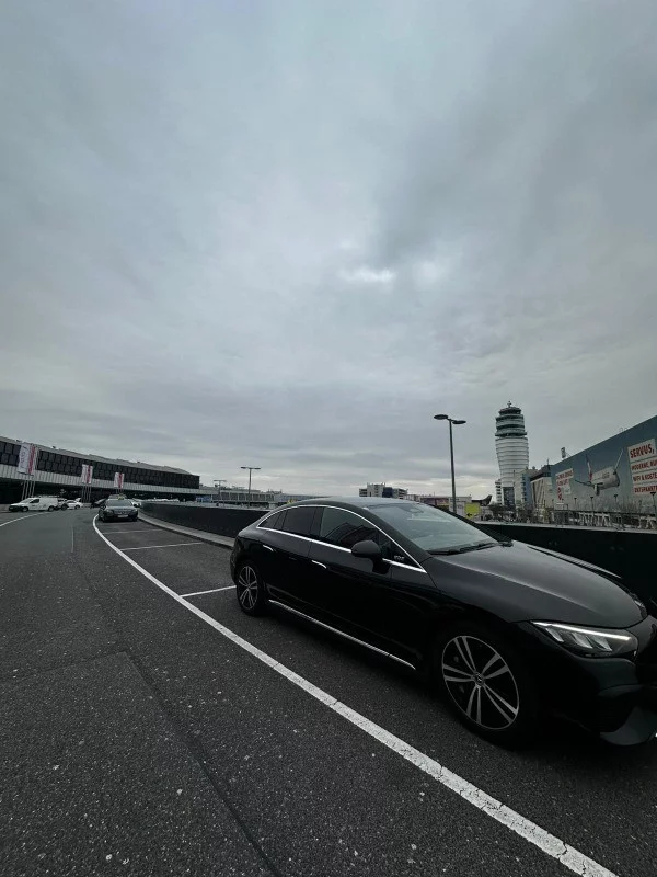 Mercedes-Benz E 2025 - Photo 3