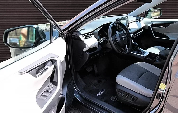 Toyota RAV4 2025 - Photo 3